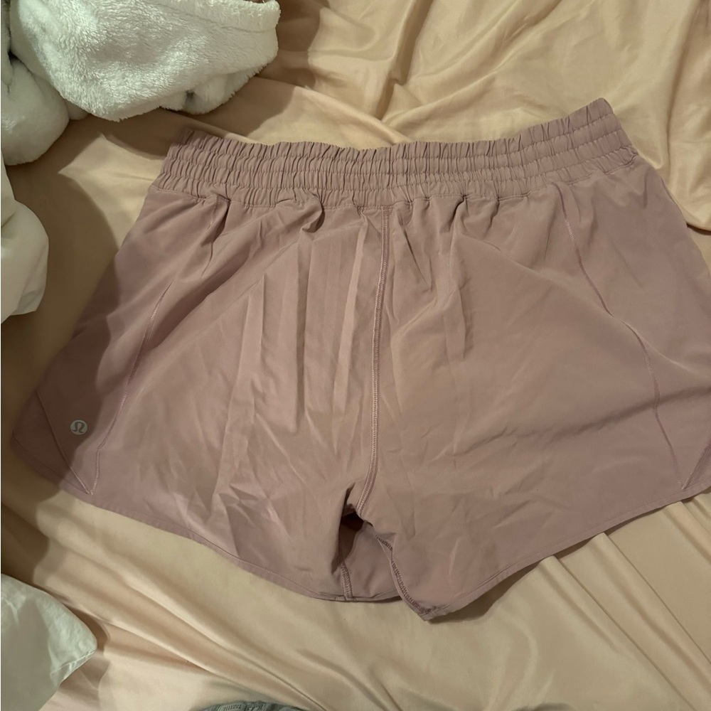 Lululemon Hottie Hot shorts